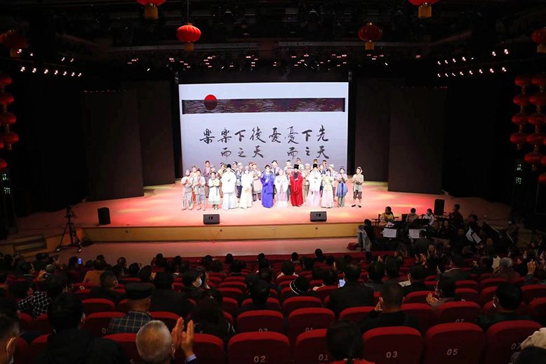 大型新编历史淮剧《范公堤》