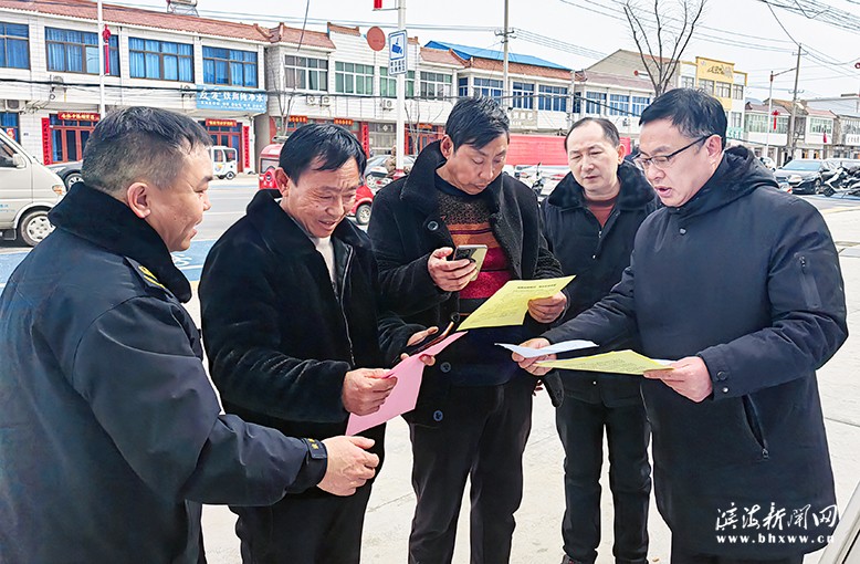 县农业部门开展农业机械“送检下乡”便民服务活动